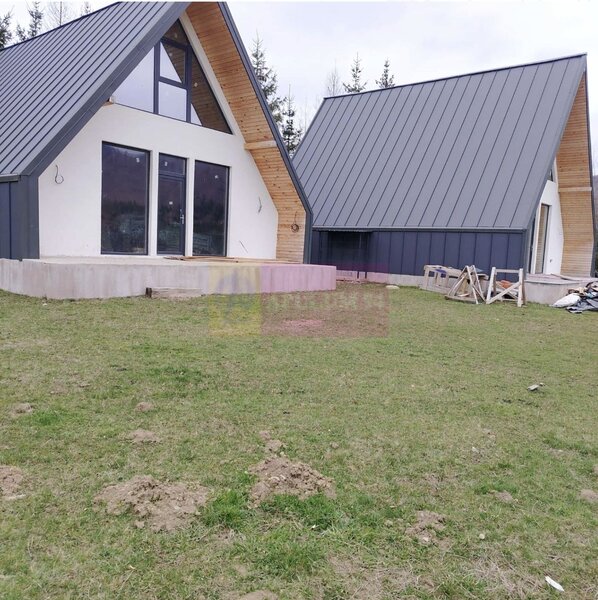 Vila A Frame de vanzare in Valea Doftanei